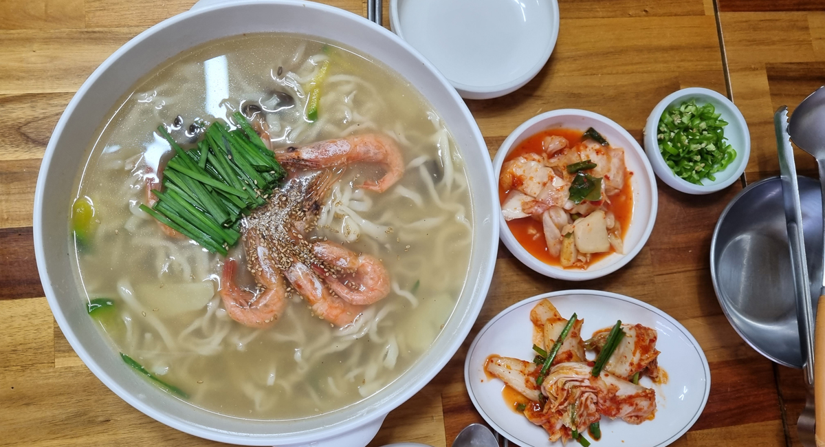 전국별별시장 스토어 > 비오네손칼국수 | 별별시장&별별여행 ┃ 여행문화의 새로운 트렌드를 만들다 전국별별시장 스토어 > 비오네손칼국수