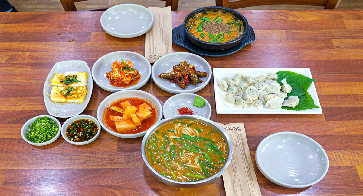 전국별별시장 스토어 > 대청마루 옥순네 추어칼국수 | 별별시장&별별여행 ┃ 여행문화의 새로운 트렌드를 만들다 전국별별시장 스토어 > 대청마루... 